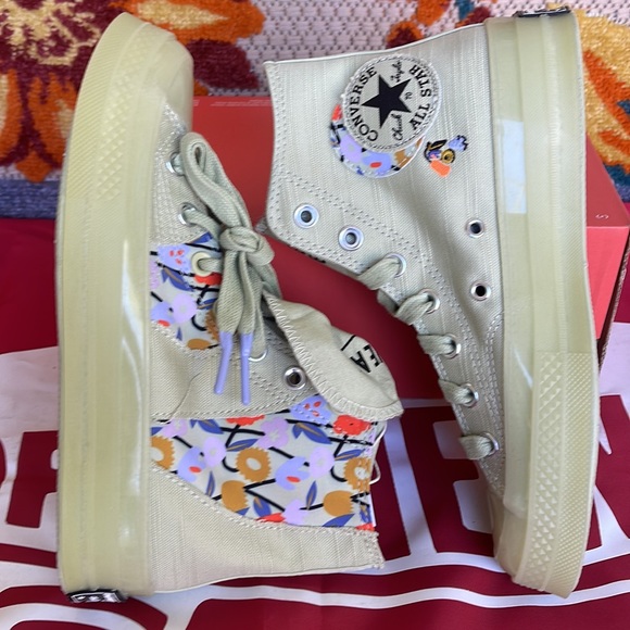 Converse A01730C
CHUCK 70 HI
OLIVE AURA/ BLACK
WMNS sneakers - Picture 12 of 16